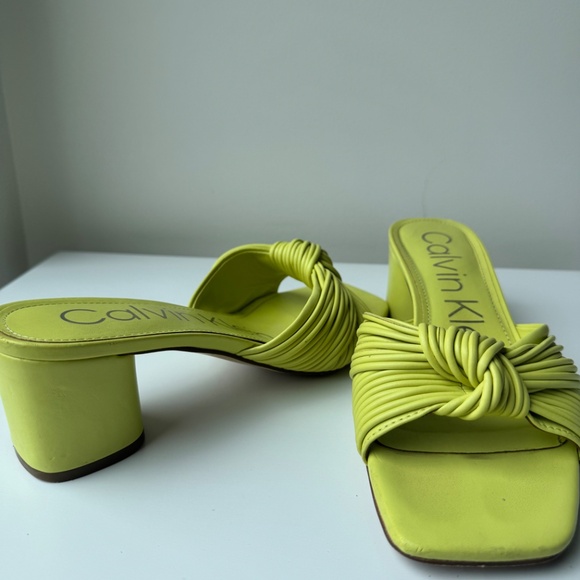 Calvin Klein Knotted Slide Sandals – Size 8.5 - Picture 4 of 8